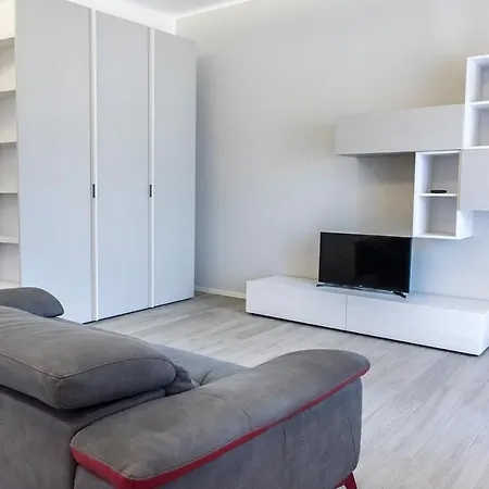 S180 - Trilocale Nuovo Vicino Al Centro Storico Apartament *